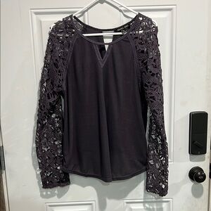 Double Zero Lace Sleeve Blouse in Dark Purple